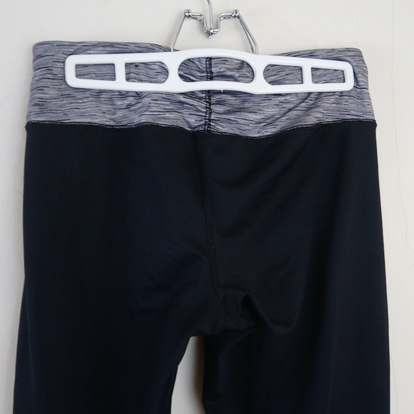 Silky Stretchy Comfy Capri Pants Leggings - Picture 6 of 9